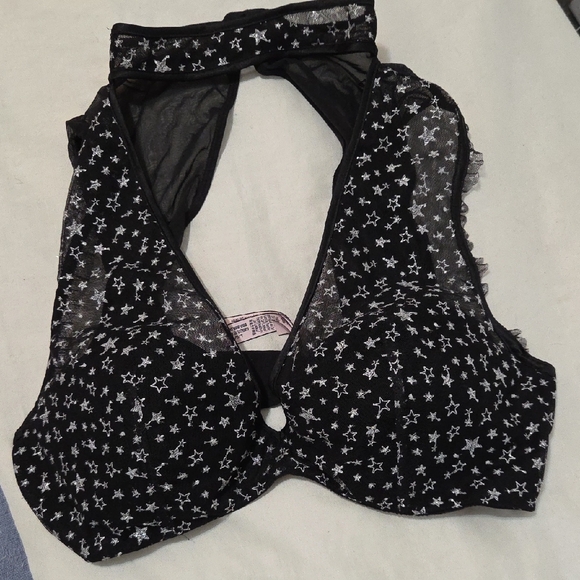 Victoria's Secret Other - Victoria's Secret Black and White Star Halter Top